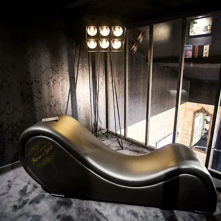 Les Secrets De Marie-astrid, Appartement
